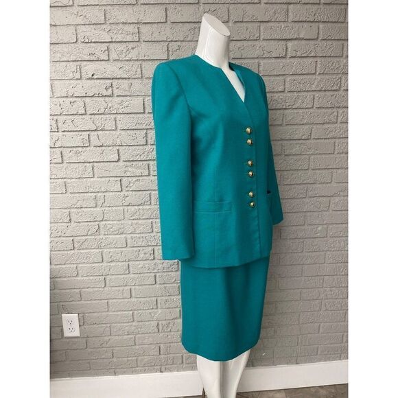 Le Suit Petite Teal Skirt Suit With Gold Tone Button 2 Pcs Set Size 8P - Picture 10 of 12